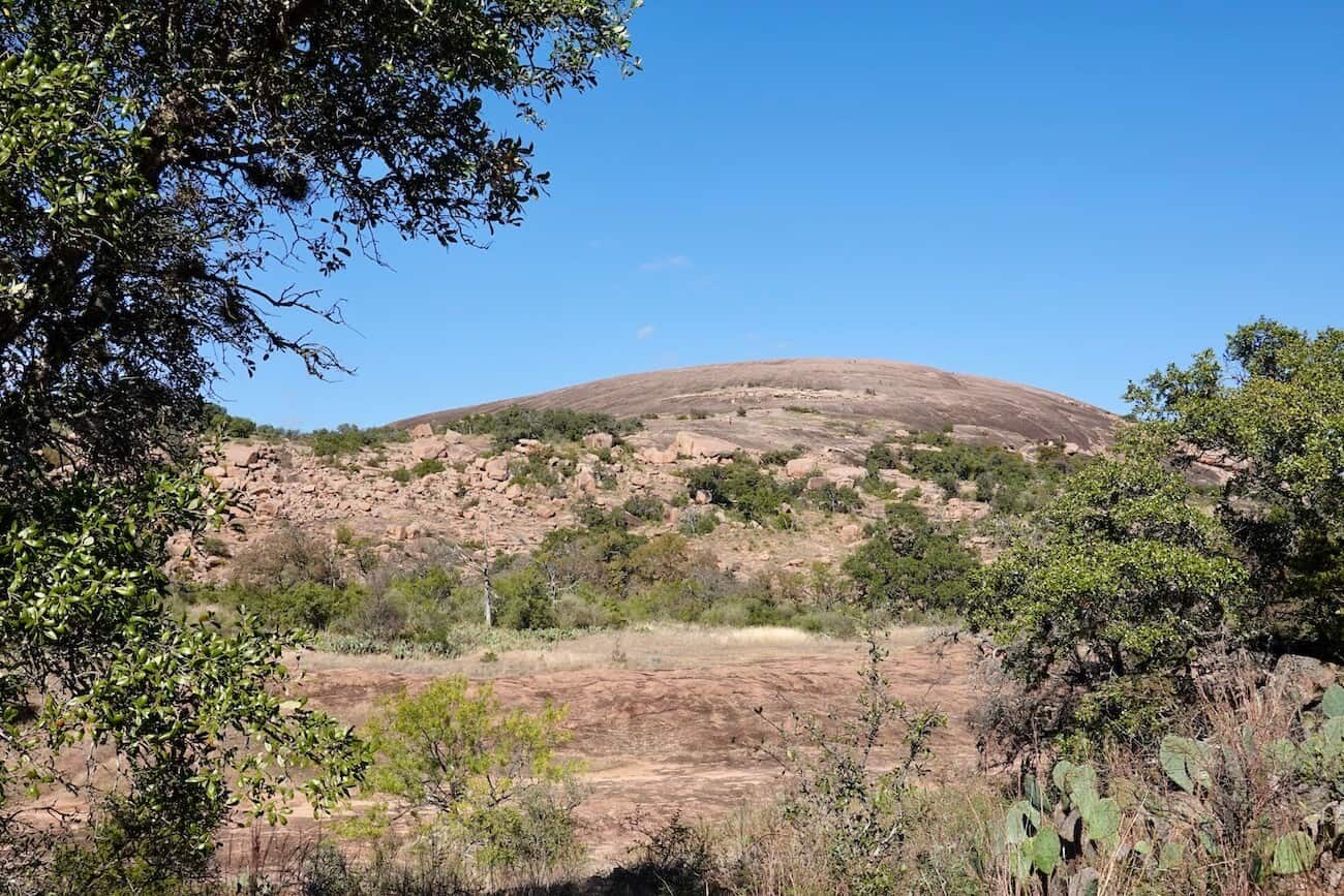 are dogs allowed at enchanted rock